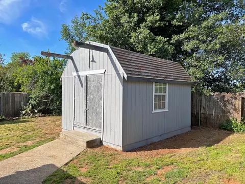 1002 A St, Redding, CA 96002 photo 15