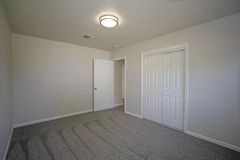 1002 A St, Redding, CA 96002 photo 8