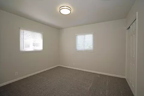 1002 A St, Redding, CA 96002 photo 9