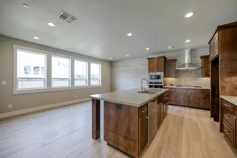2602 Brooklyn Ln, Redding, CA 96003 photo 9