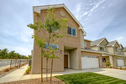 2602 Brooklyn Ln, Redding, CA 96003 photo 2