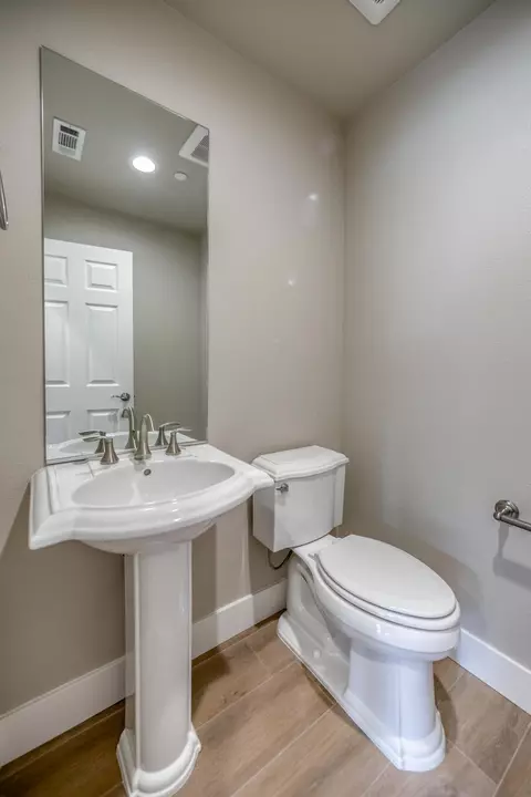 2602 Brooklyn Ln, Redding, CA 96003 photo 6