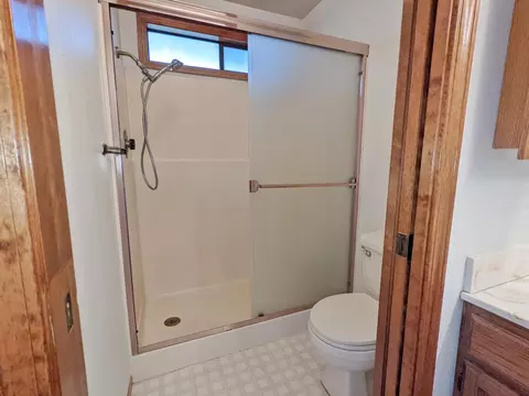 1879 Tiburon Dr, Redding, CA 96003 photo 7
