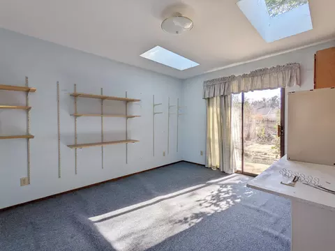 1879 Tiburon Dr, Redding, CA 96003 photo 17