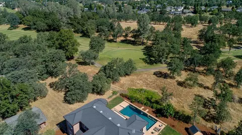 11760 Talofa Dr, Redding, CA 96003 photo 2