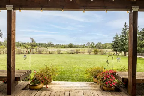19590 Mockingbird Ln, Redding, CA 96002 photo 32