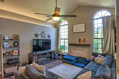 2262 Cilantro Dr, Redding, CA 96003 photo 3