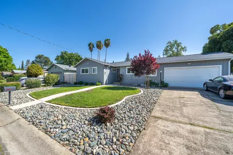 2567 Belladonna St, Redding, CA 96002 photo 17