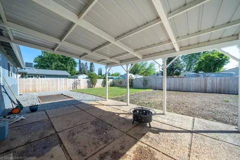 2567 Belladonna St, Redding, CA 96002 photo 20
