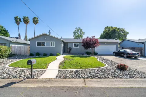 2567 Belladonna St, Redding, CA 96002 photo 14