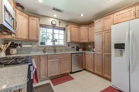 11345 Balboa Dr, Redding, CA 96003 photo 6
