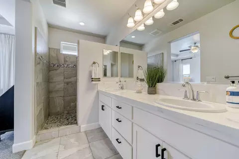 1175 Hancock Dr, Redding, CA 96003 photo 23