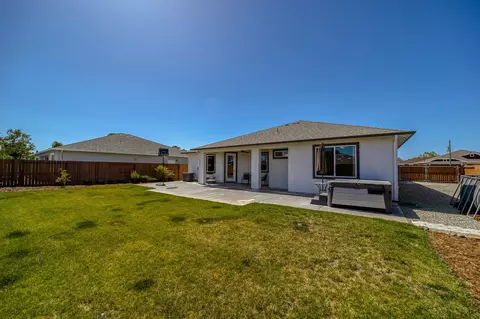 1175 Hancock Dr, Redding, CA 96003 photo 48
