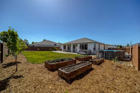 1175 Hancock Dr, Redding, CA 96003 photo 47