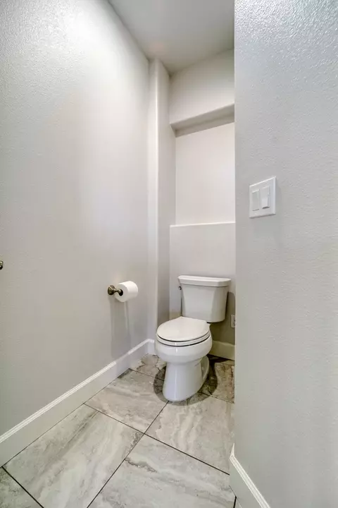 1175 Hancock Dr, Redding, CA 96003 photo 24