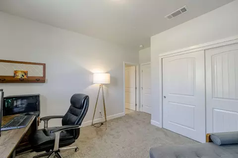 1175 Hancock Dr, Redding, CA 96003 photo 32