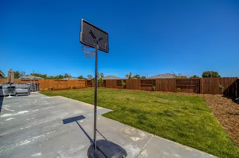 1175 Hancock Dr, Redding, CA 96003 photo 40