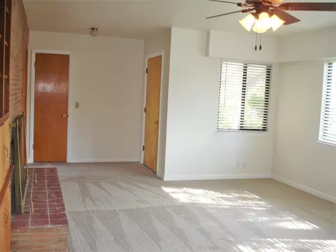 4692 Lookout Ct, Redding, CA 96001 photo 2