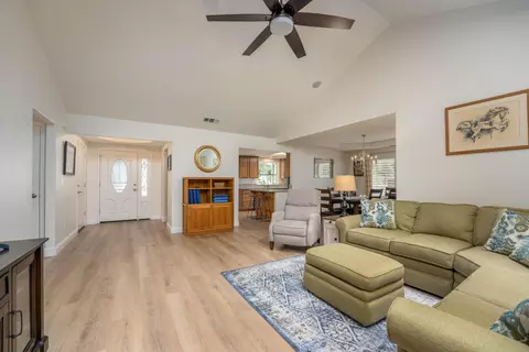 3037 Stonecrest Pl, Redding, CA 96001 photo 5