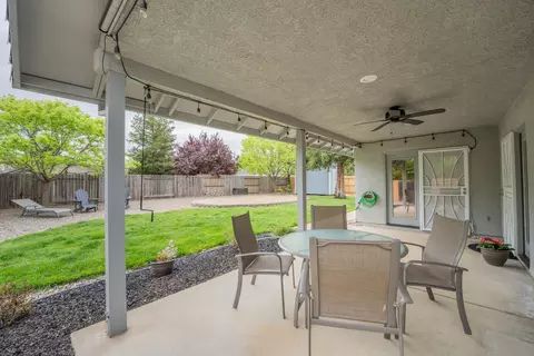 3037 Stonecrest Pl, Redding, CA 96001 photo 24
