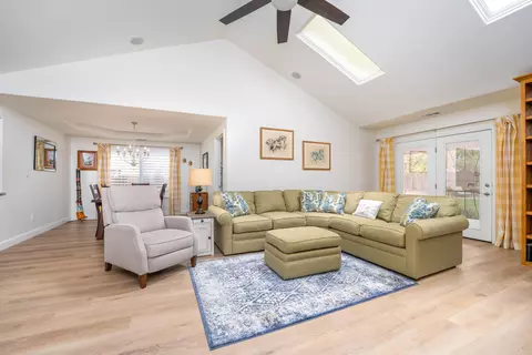 3037 Stonecrest Pl, Redding, CA 96001 photo 6