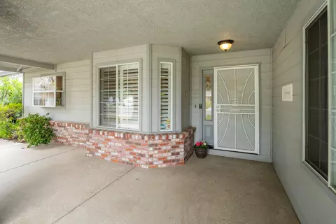 3037 Stonecrest Pl, Redding, CA 96001 photo 2