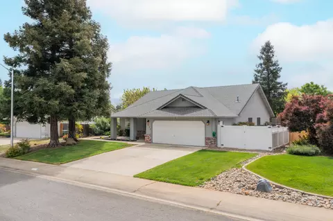 3037 Stonecrest Pl, Redding, CA 96001 photo 1