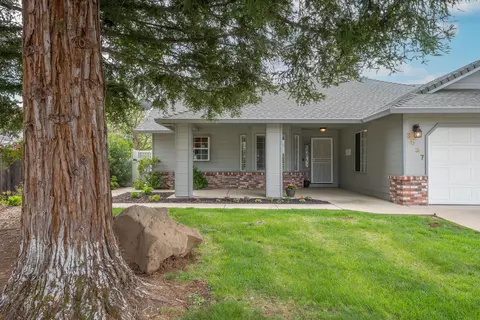 3037 Stonecrest Pl, Redding, CA 96001 photo 7