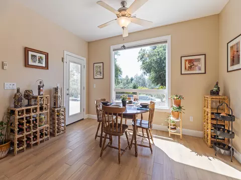 11764 Bay Tree Ln, Redding, CA 96003 photo 8