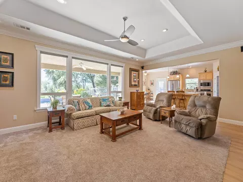 11764 Bay Tree Ln, Redding, CA 96003 photo 3