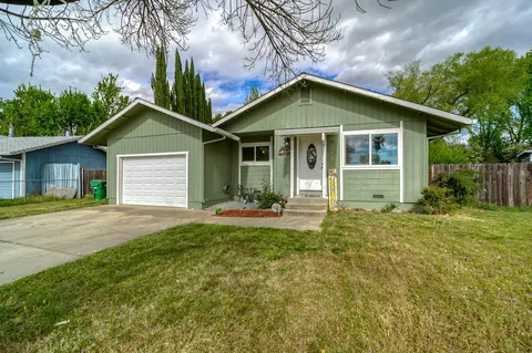 2535 Holly St, Anderson, CA 96007 photo 1