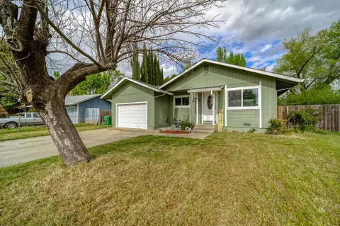 2535 Holly St, Anderson, CA 96007 photo 3