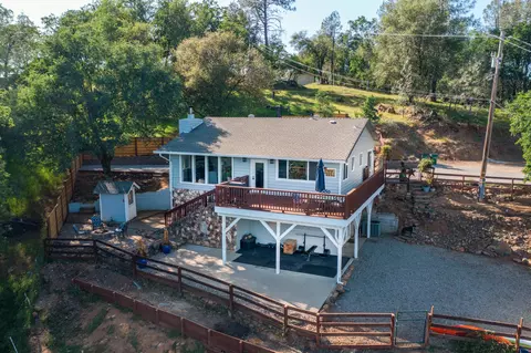 14028 Rugged Trl, Redding, CA 96003 photo 1
