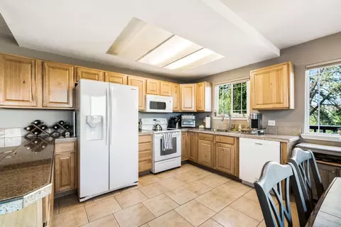 14028 Rugged Trl, Redding, CA 96003 photo 8