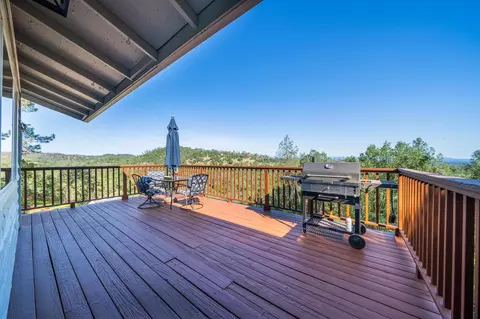 14028 Rugged Trl, Redding, CA 96003 photo 4