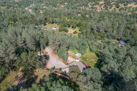 14028 Rugged Trl, Redding, CA 96003 photo 32