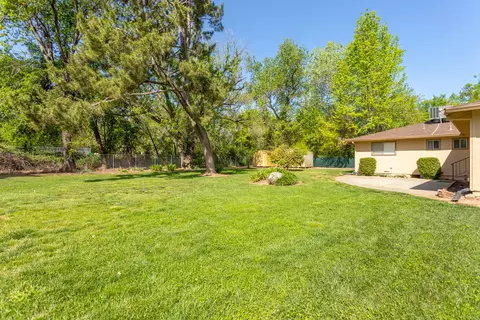 3241 Nicolet Ln, Redding, CA 96001 photo 14