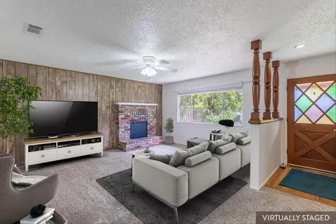 3241 Nicolet Ln, Redding, CA 96001 photo 5