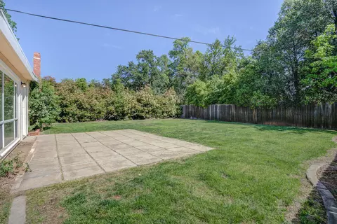 2795 Fairway Ave, Redding, CA 96002 photo 23