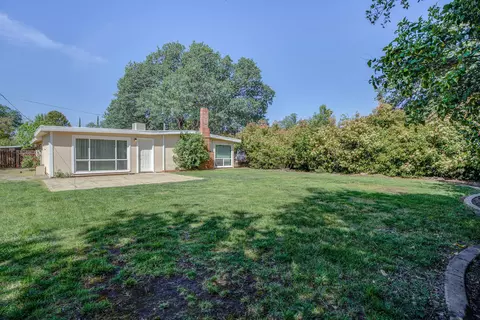 2795 Fairway Ave, Redding, CA 96002 photo 24