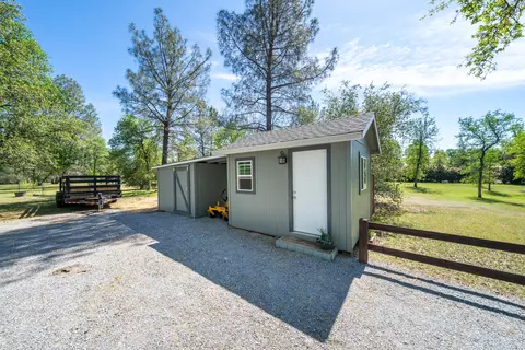 10173 Road Runner Way, Redding, CA 96003 photo 8