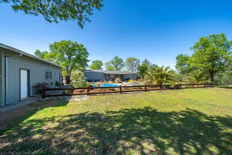 10173 Road Runner Way, Redding, CA 96003 photo 17
