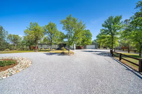 10173 Road Runner Way, Redding, CA 96003 photo 16
