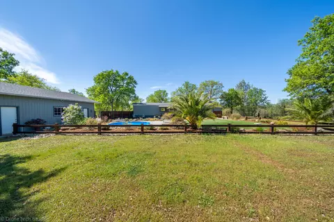 10173 Road Runner Way, Redding, CA 96003 photo 12