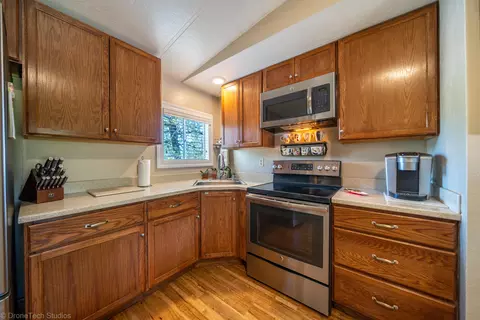 10173 Road Runner Way, Redding, CA 96003 photo 31