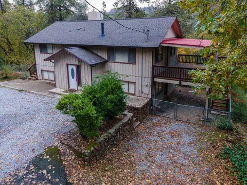 14830 Wonderland Blvd, Redding, CA 96003 photo 1