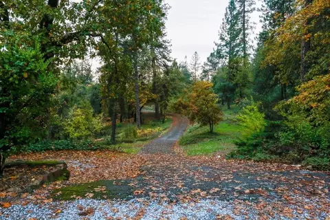 14830 Wonderland Blvd, Redding, CA 96003 photo 32