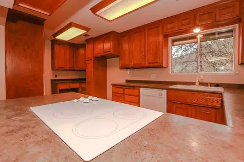 14830 Wonderland Blvd, Redding, CA 96003 photo 11