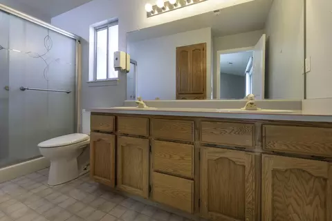 577 Olympic St, Redding, CA 96003 photo 15
