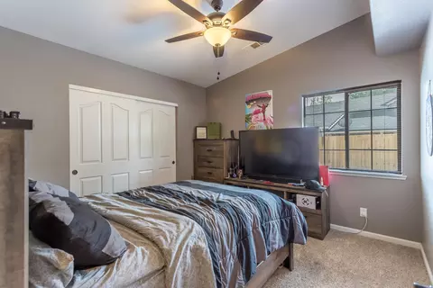 6582 Hemlock St, Redding, CA 96001 photo 13